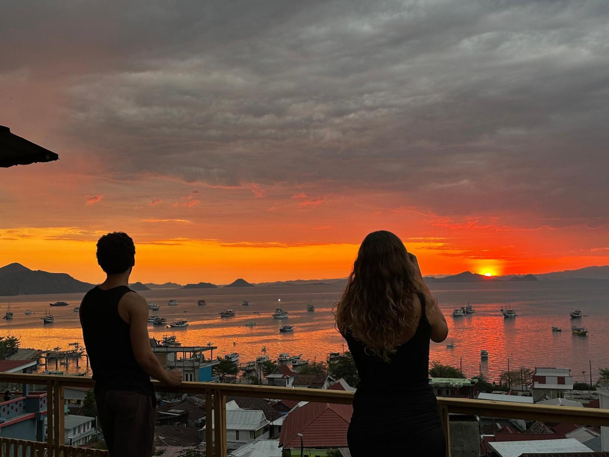 Ataflores House Labuan Bajo Exterior foto