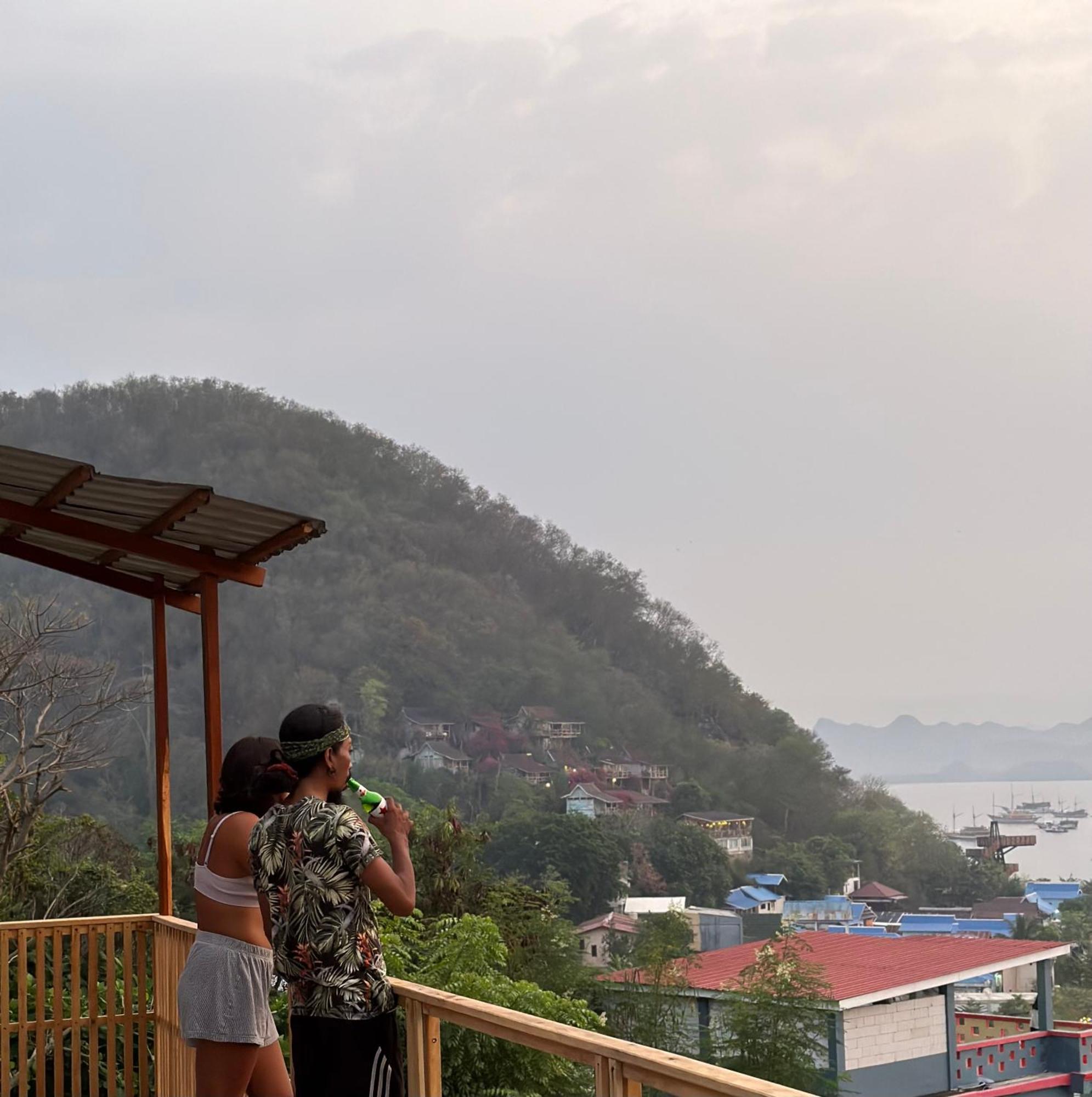 Ataflores House Labuan Bajo Exterior foto